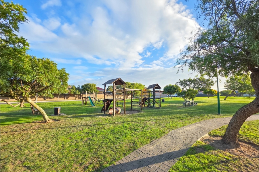 To Let 2 Bedroom Property for Rent in Kleinbron Park Western Cape